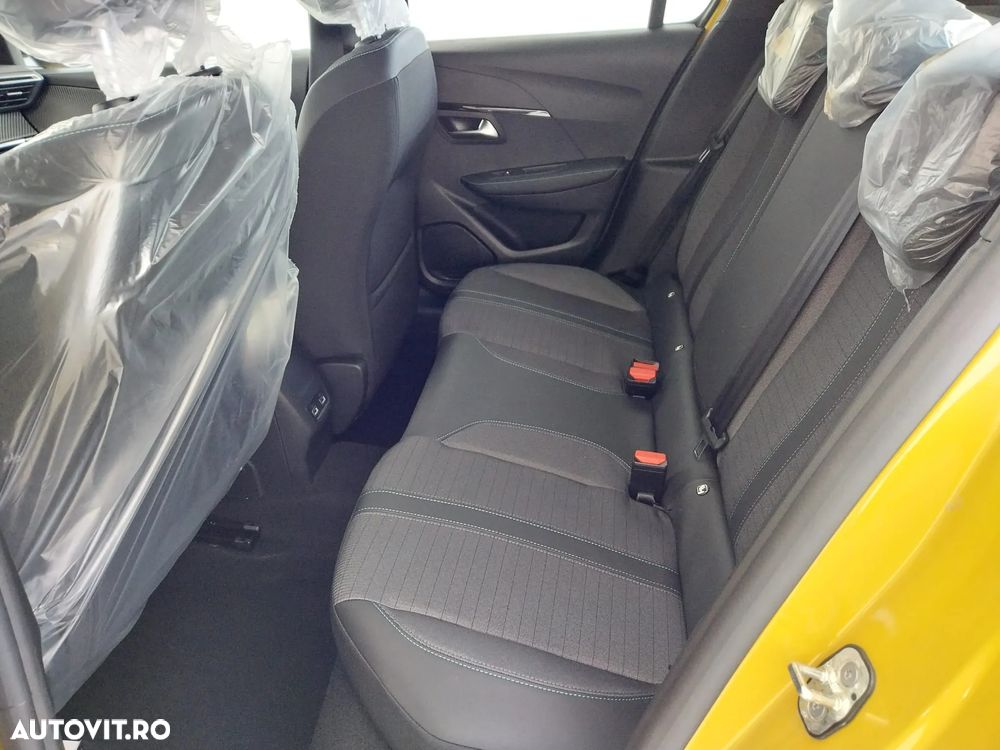 Peugeot 208 1.2 L PureTech STT Allure - 7