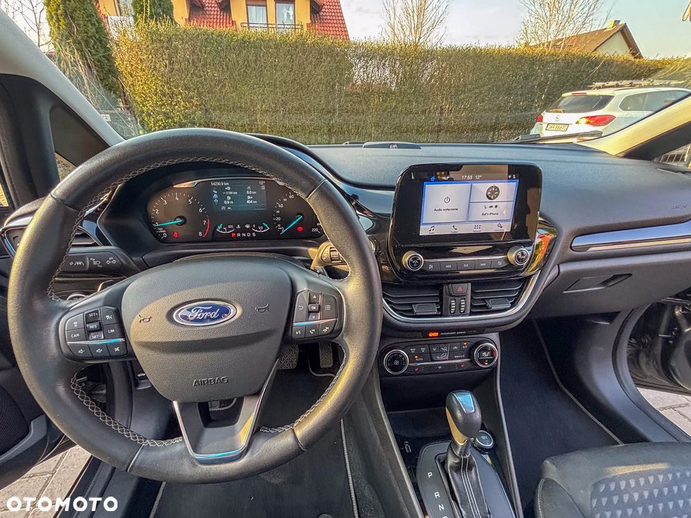 Ford Fiesta 1.0 EcoBoost S&S TITANIUM - 10