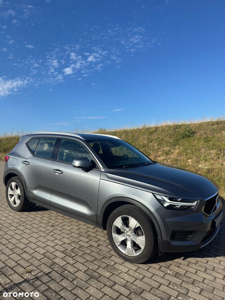 Volvo XC 40 D4 AWD Momentum - 3