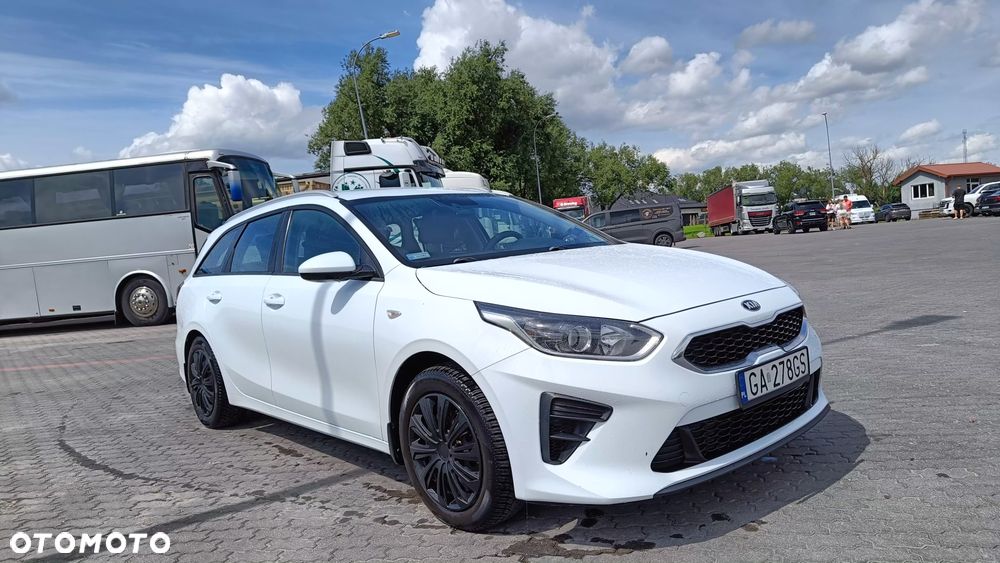 Kia Ceed 1.6 CRDi SCR L - 1