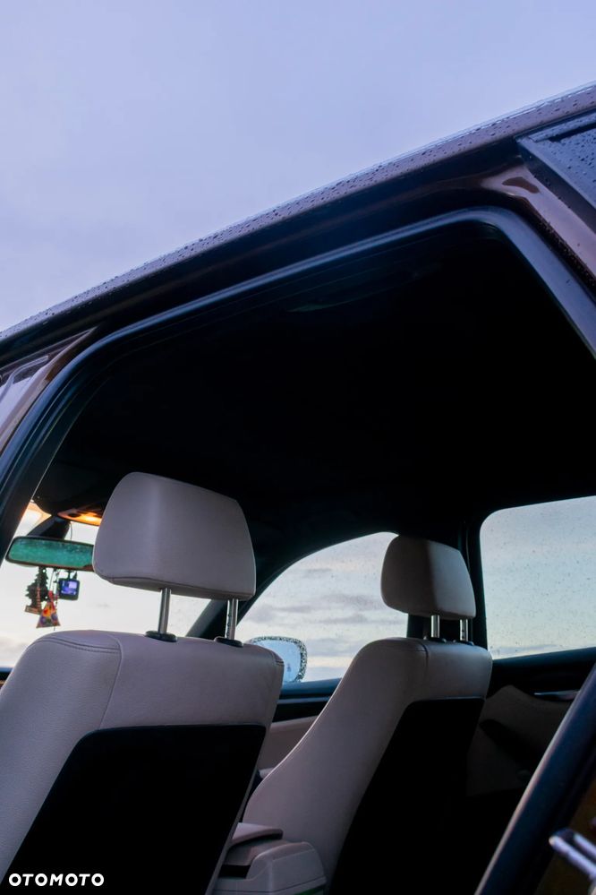 BMW X1 sDrive20d - 15