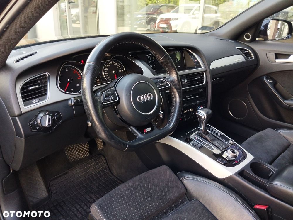 Audi A4 Avant 2.0 TDI Quattro S tronic - 9