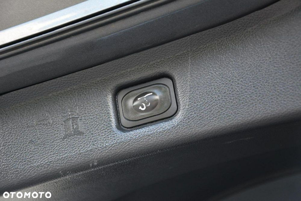 Ford S-Max - 16
