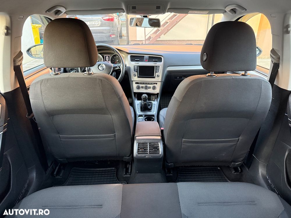 Volkswagen Golf 1.6 TDI BlueMotion Comfortline - 6