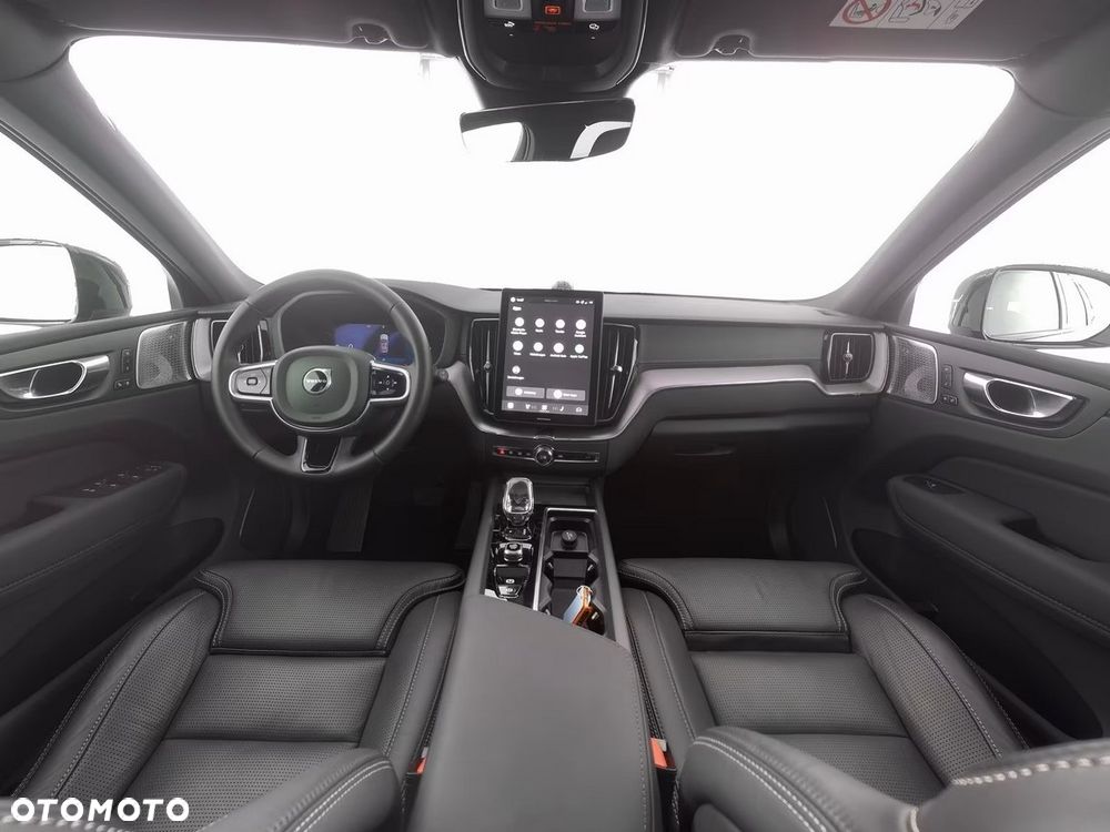 Volvo XC 60 B5 B AWD Ultra Black Edition - 11