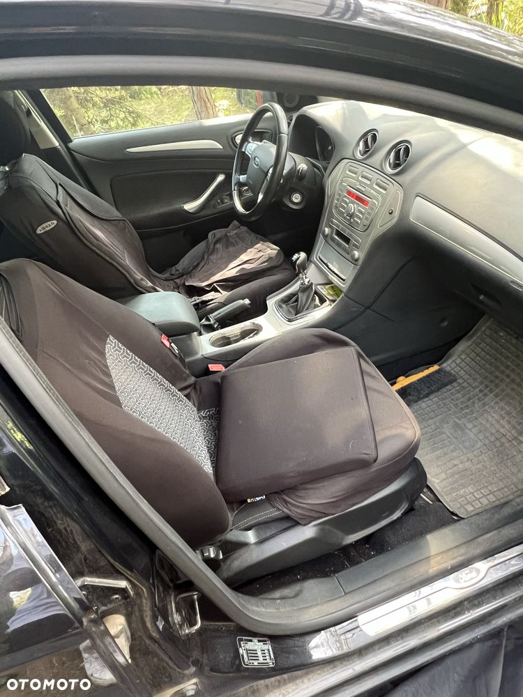 Ford Inny - 4