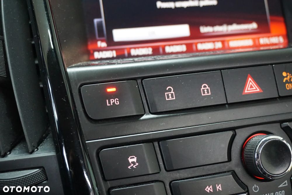 Opel Astra 1.4 Turbo Cosmo - 35