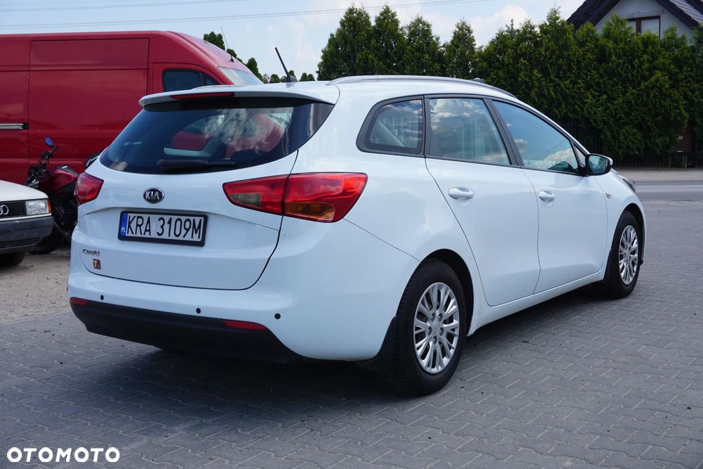 Kia Ceed 1.6 GDI M - 4