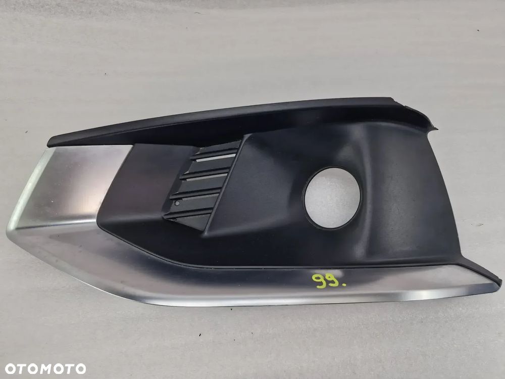 AUDI A4 B9 LIFT 8W0 19- LEWA KRATKA BOCZNA ZDERAKA PRZEDNIEGO PRZÓD , NR 8W0807681AK , NR AUKCJI D/99 - 1