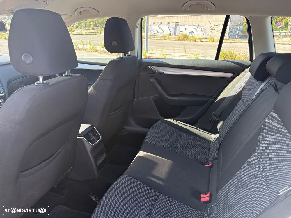 Skoda Octavia Break 1.6 TDi Ambition - 14
