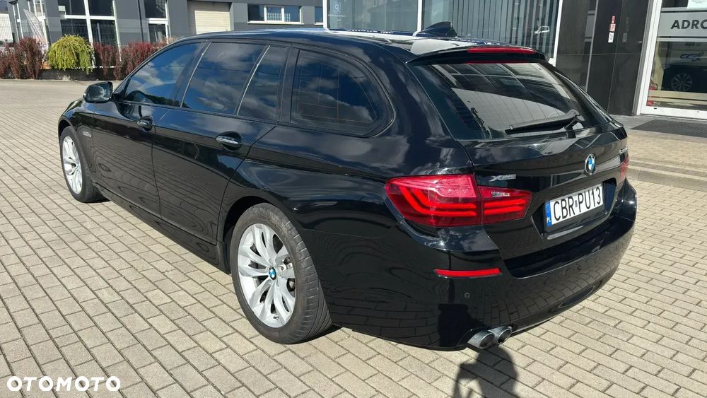 BMW Seria 5 530d xDrive Touring - 6