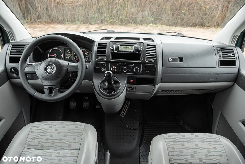 Volkswagen Transporter - 18
