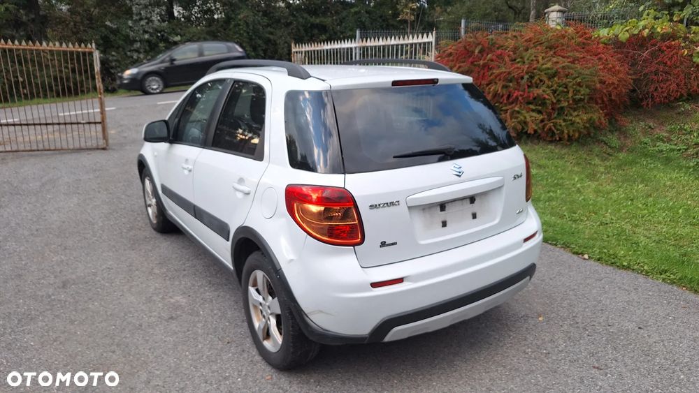 Suzuki SX4 1.6 VVT 4x4 Comfort - 11