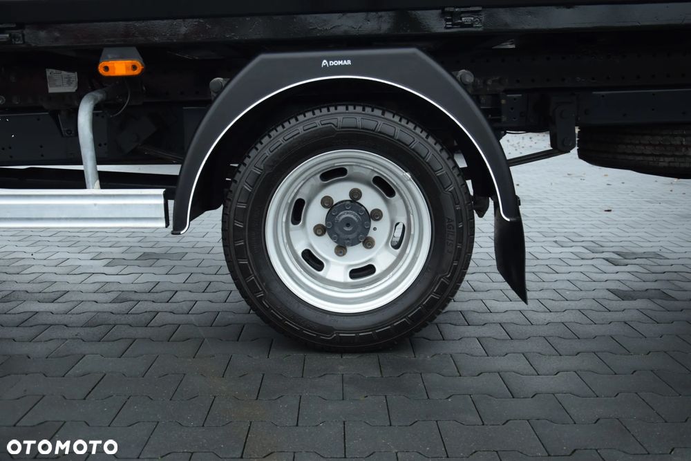 Iveco DAILY 35C16 / 2.3 - 160 KM / BRYGADÓWKA / 6 OSOBOWY / DOSTAWCZE / SKRZYNIA / KLIMA / NAWIGACJA / KAMERA COFANIA / TEMPOMAT / SERWISOWANY / SPROWADZONY - 14