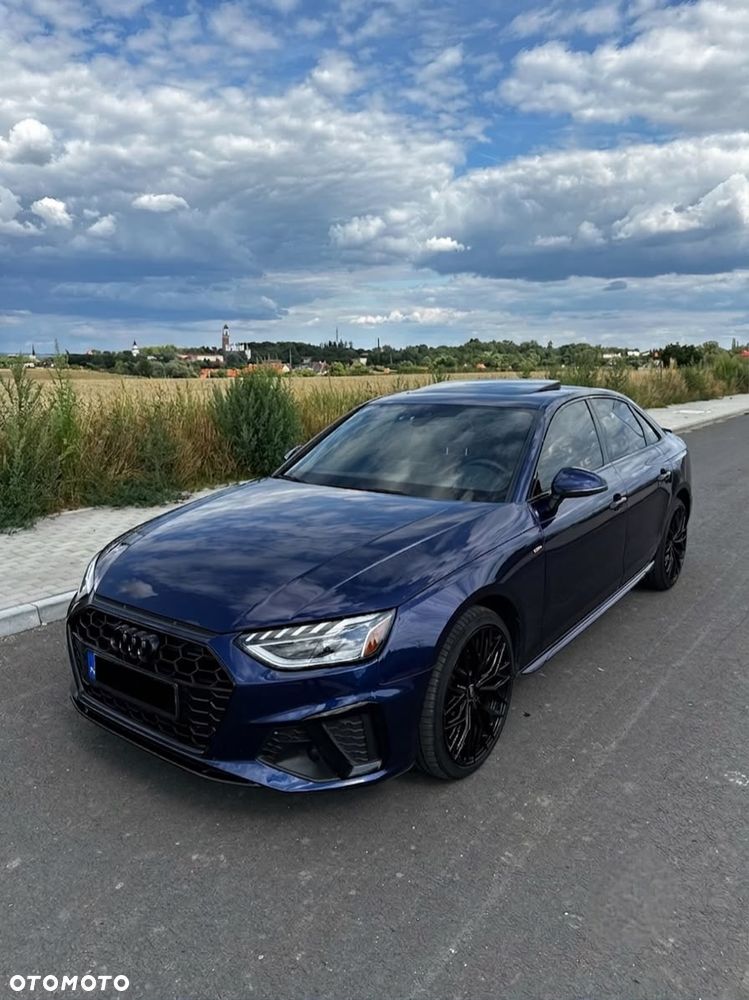 Audi A4 Limousine - 1