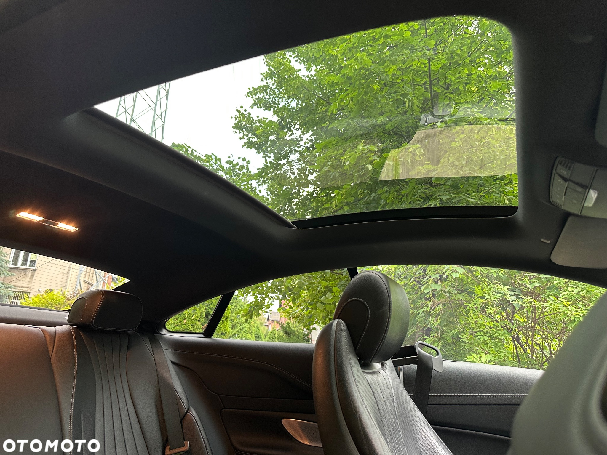 Mercedes-Benz Klasa E 220 d Coupe 4-Matic 9G-TRONIC - 11