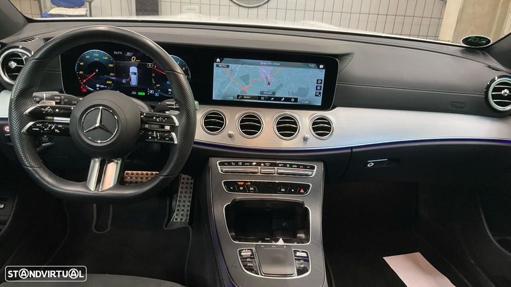 Mercedes-Benz E 300 de 4Matic T 9G-TRONIC AMG Line - 4