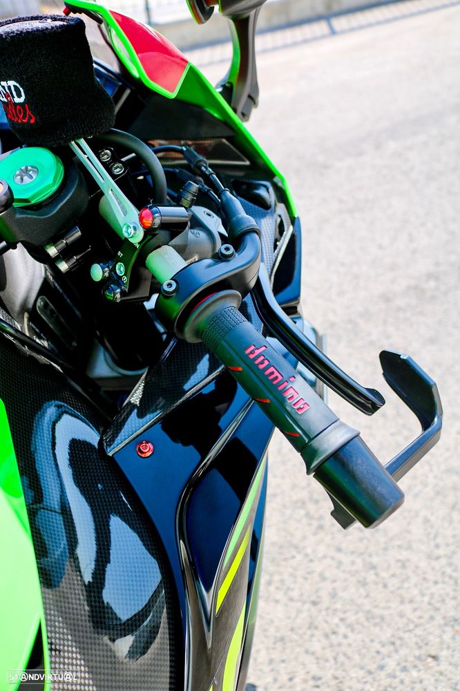 Kawasaki ZXR KRT 2019 - 7