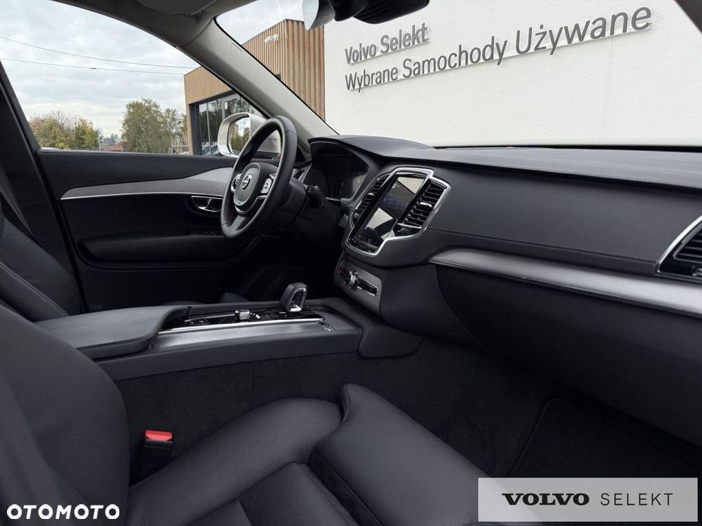 Volvo XC 90 - 31