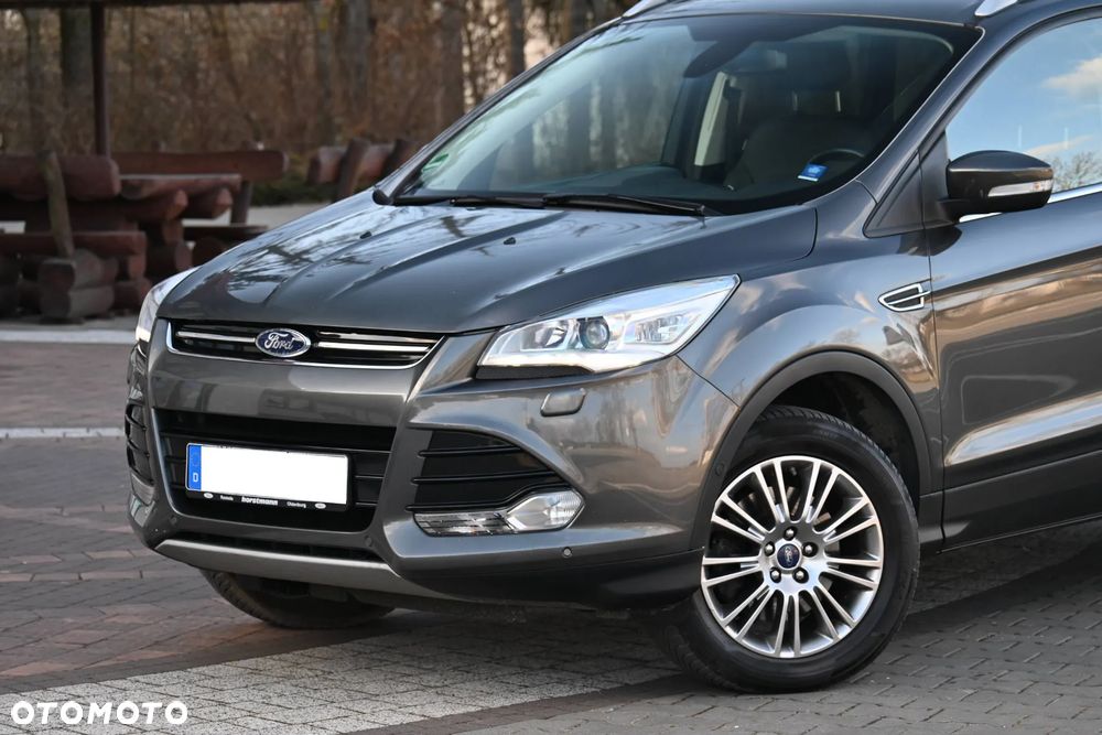 Ford Kuga 2.0 TDCi 4x4 Titanium - 3