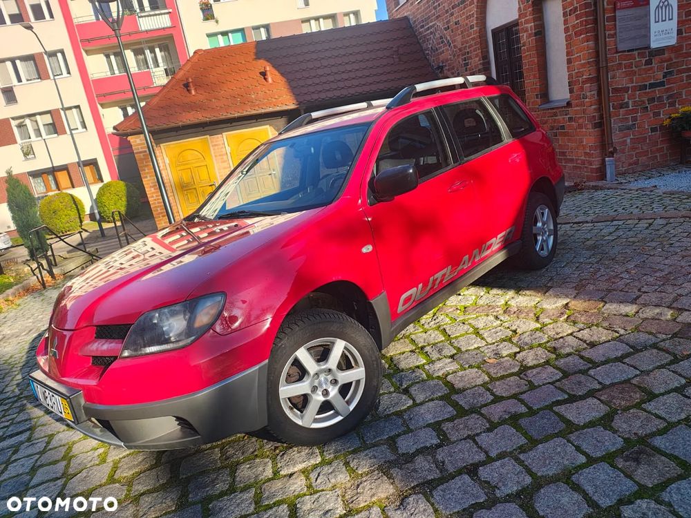 Mitsubishi Outlander 2.0 4WD Intense - 2