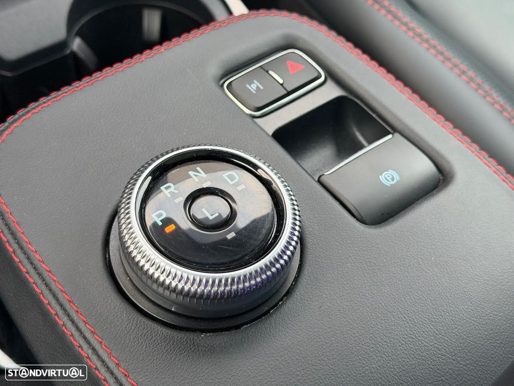 Ford Mustang Mach-E AWD PREMIUM - 33