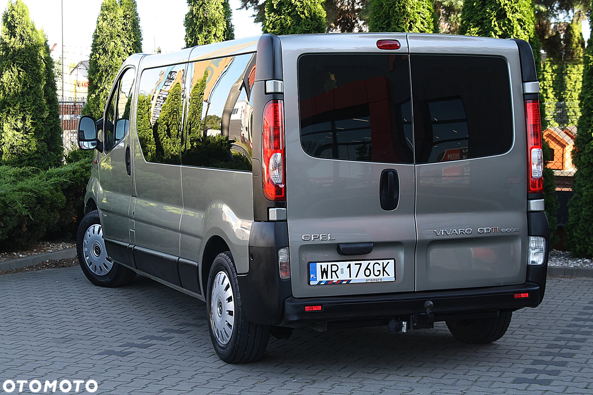Opel Vivaro - 16