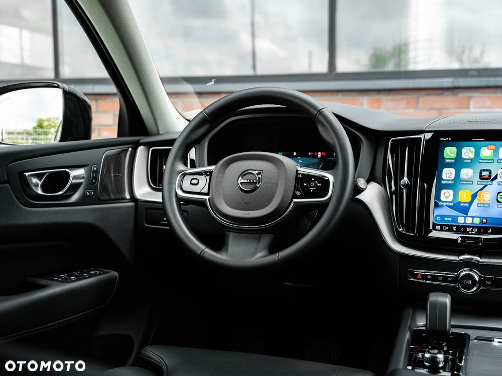 Volvo XC 60 B5 B AWD Plus Dark - 31