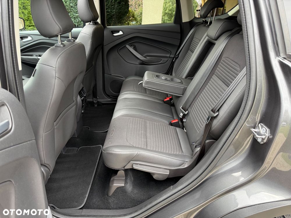 Ford Kuga 2.0 TDCi 4x4 Titanium - 22