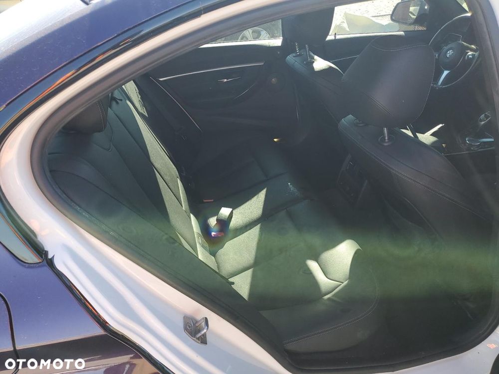 BMW Seria 3 340i Edition M Sport Shadow - 10