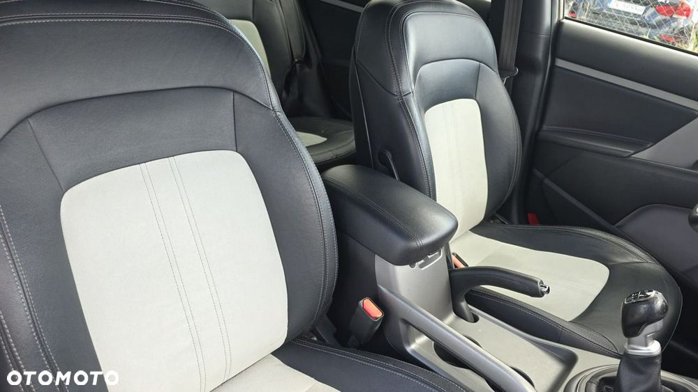 Kia Sportage - 11