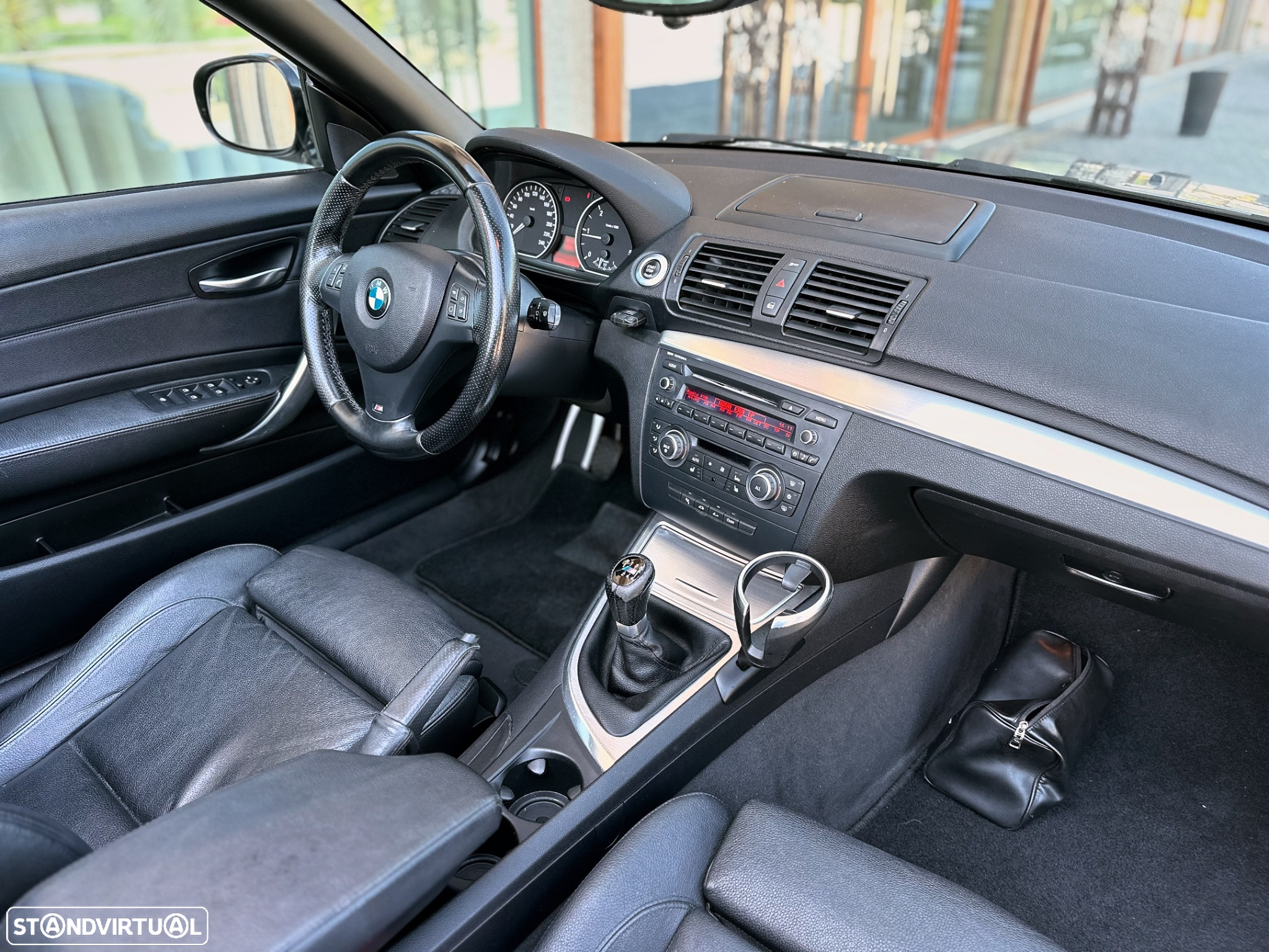 BMW 118 d Cabrio Limited Edition Lifestyle c/ M Sport Pack - 18
