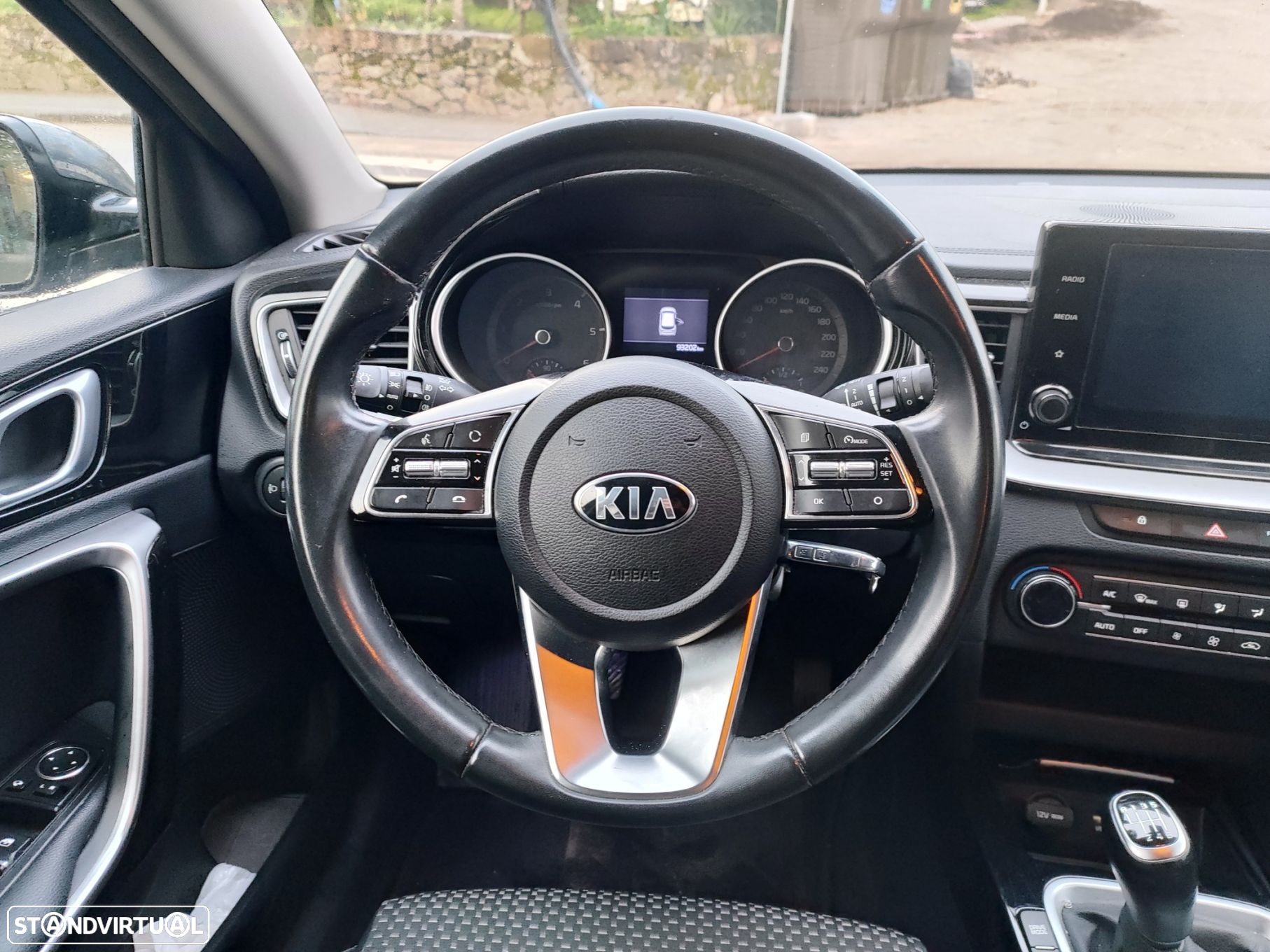 Kia Ceed SW 1.6 CRDi MHEV Drive - 11