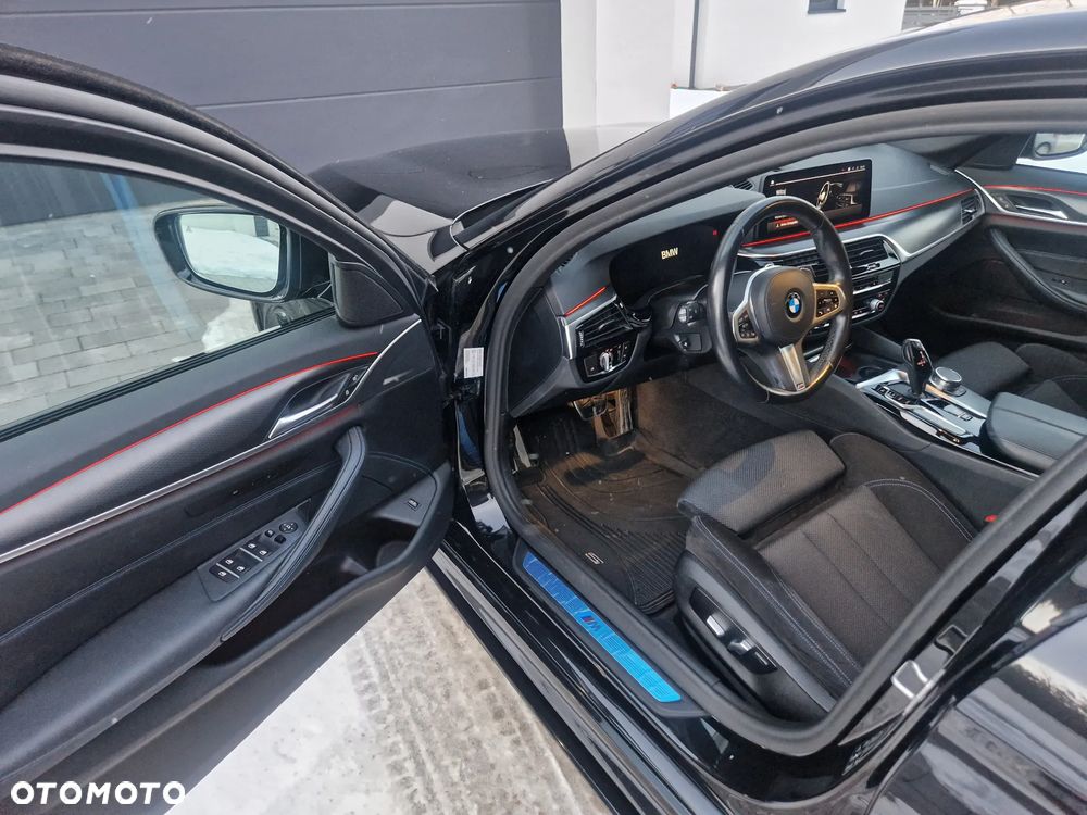 BMW Seria 5 520d xDrive - 8
