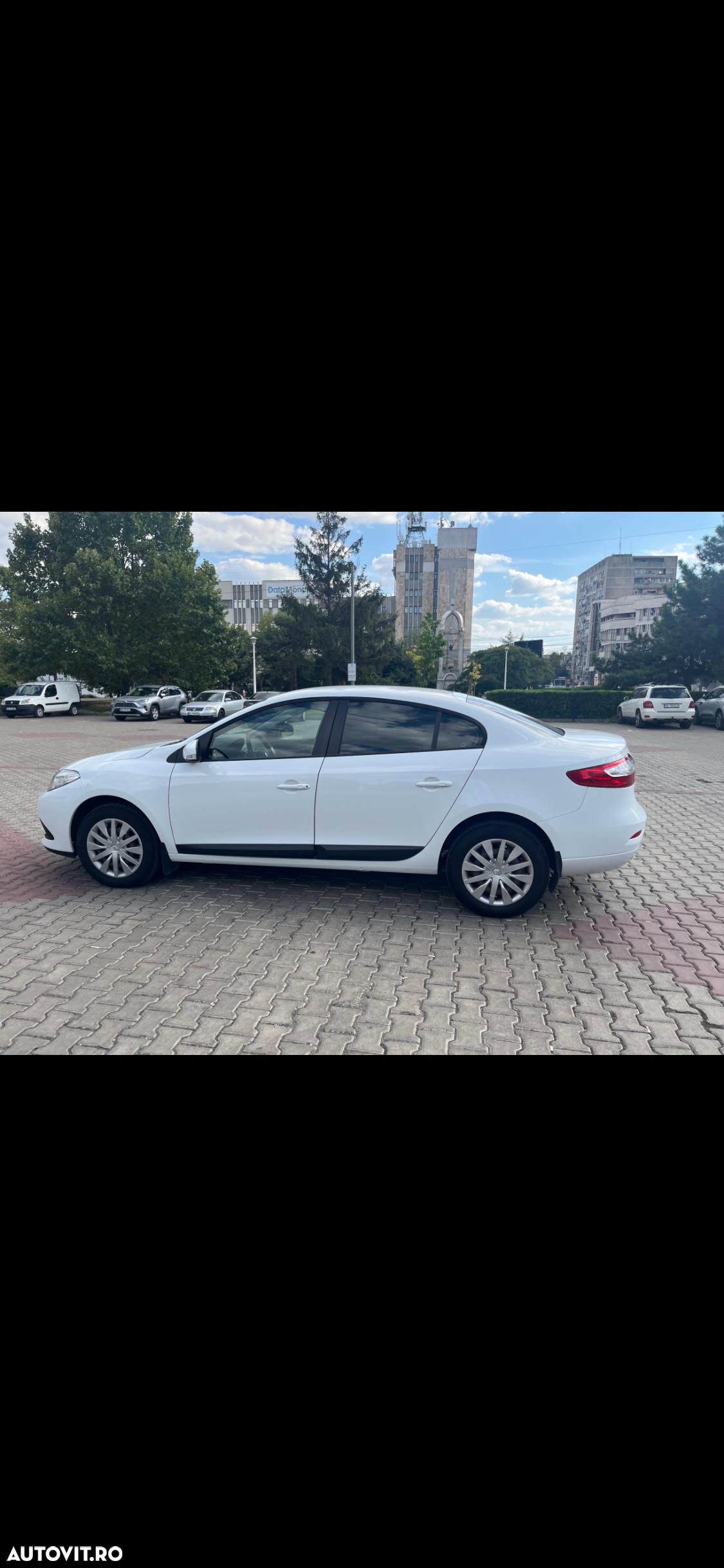 Renault Fluence 1.6 Authentique - 3