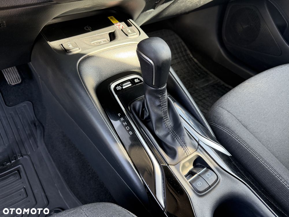 Toyota Corolla 1.8 Hybrid Comfort - 23