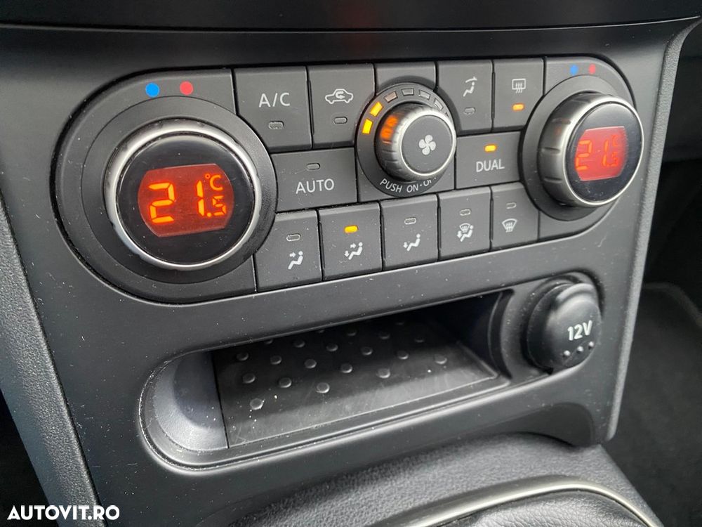 Nissan Qashqai+2 - 22