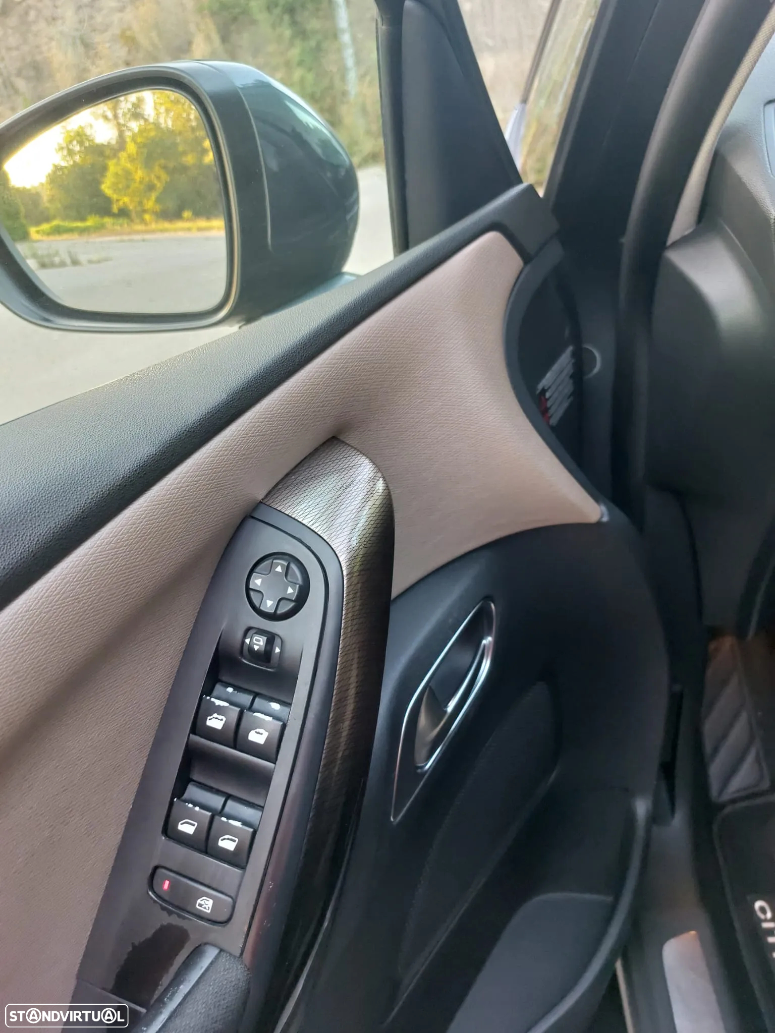 Citroën C4 Grand Picasso 2.0 HDi FAP EGS6 (7L) Exclusive - 10