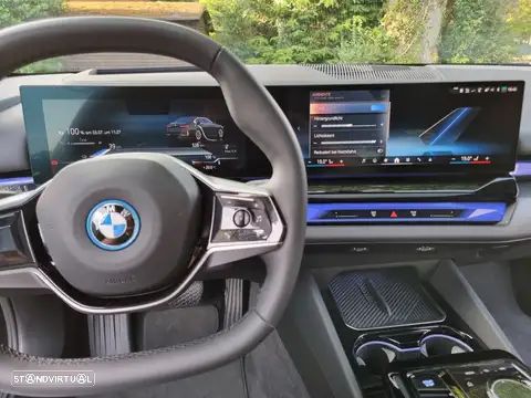BMW i5 eDrive40 Edição Desportiva M - 25
