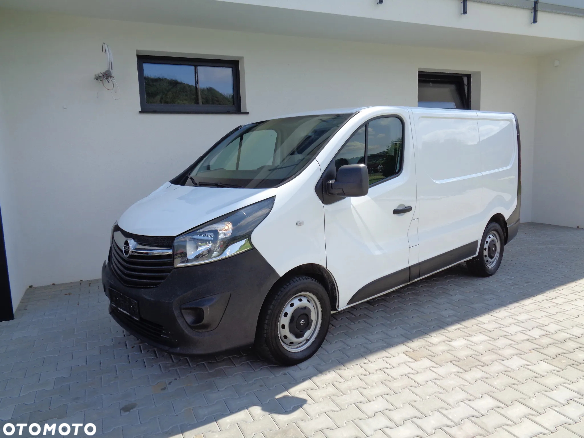 Opel Vivaro - 8