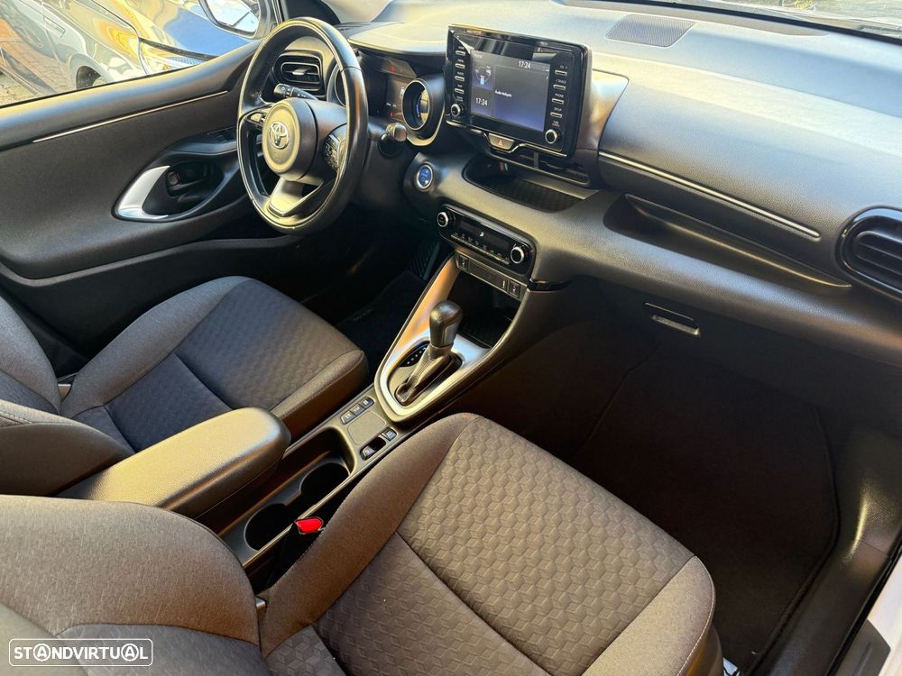Toyota Yaris 1.5 HDF Comfort Plus - 10