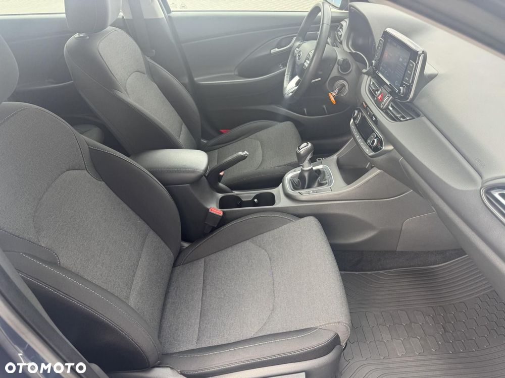Hyundai i30 1.5 DPI Smart - 13