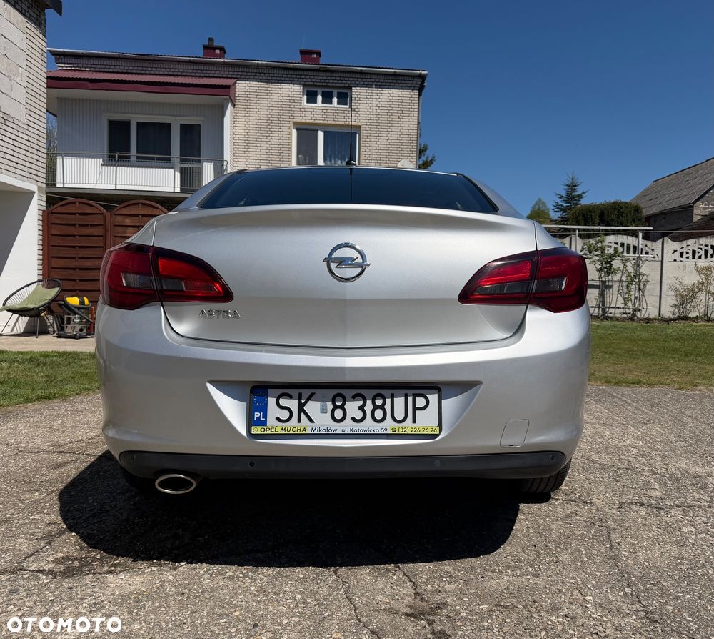 Opel Astra 1.4 T Active - 4