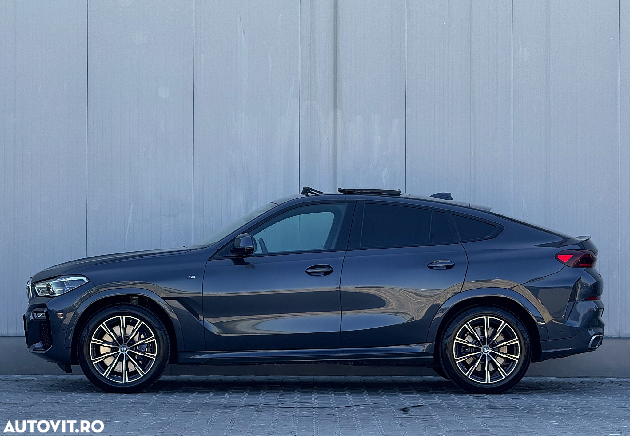 BMW X6 xDrive40i - 9