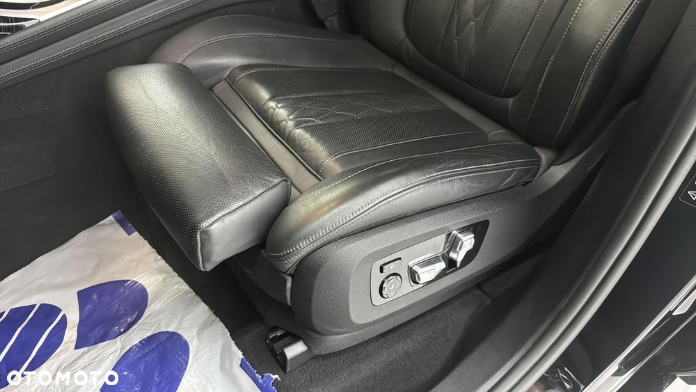 BMW X7 M50d sport - 13