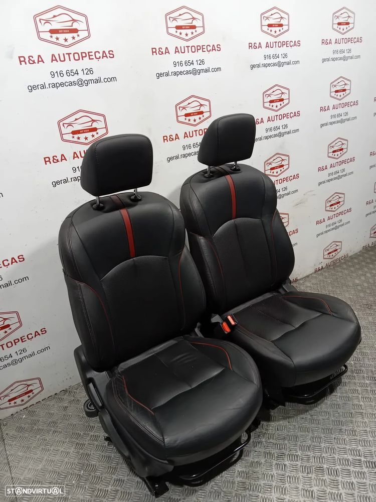 Conjunto de Bancos Nissan Juke Original - 16