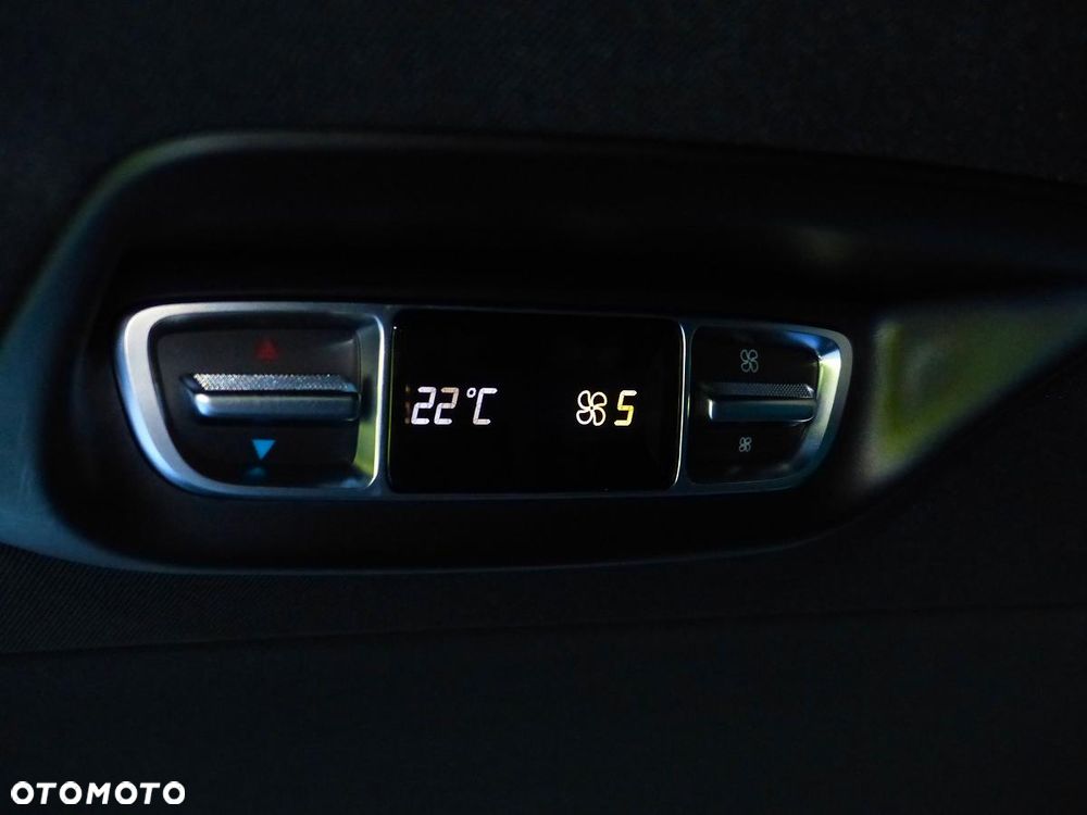 Mercedes-Benz Klasa V 300 d lang 9G-TRONIC Avantgarde - 27