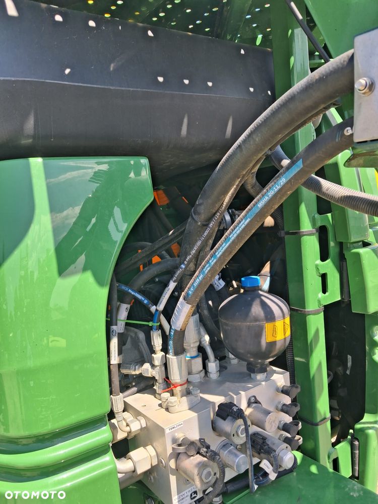 John Deere R962i - 9