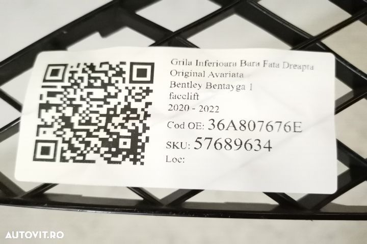 Grila Inferioara Bara Fata Dreapta Original Avariata Bentley Bentayga - 7
