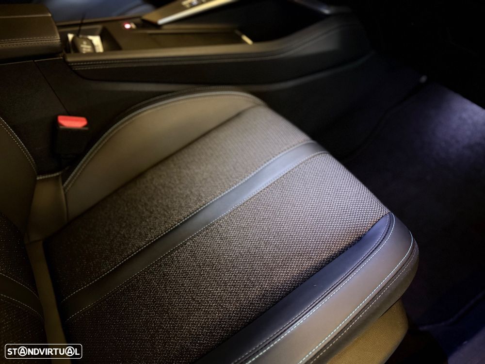 Peugeot e-308 58 kWh Allure - 33